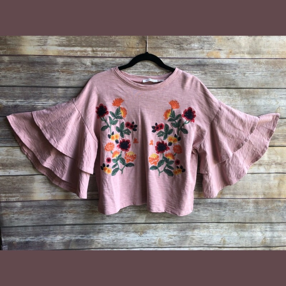 Blue Pepper floral embroidered top 3/4 sleeve M